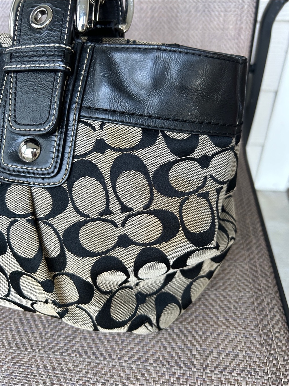 Coach F13742 Soho Black Pleated Leather Trim Signature Canvas Shoulder Bag. - Picture 4 of 16